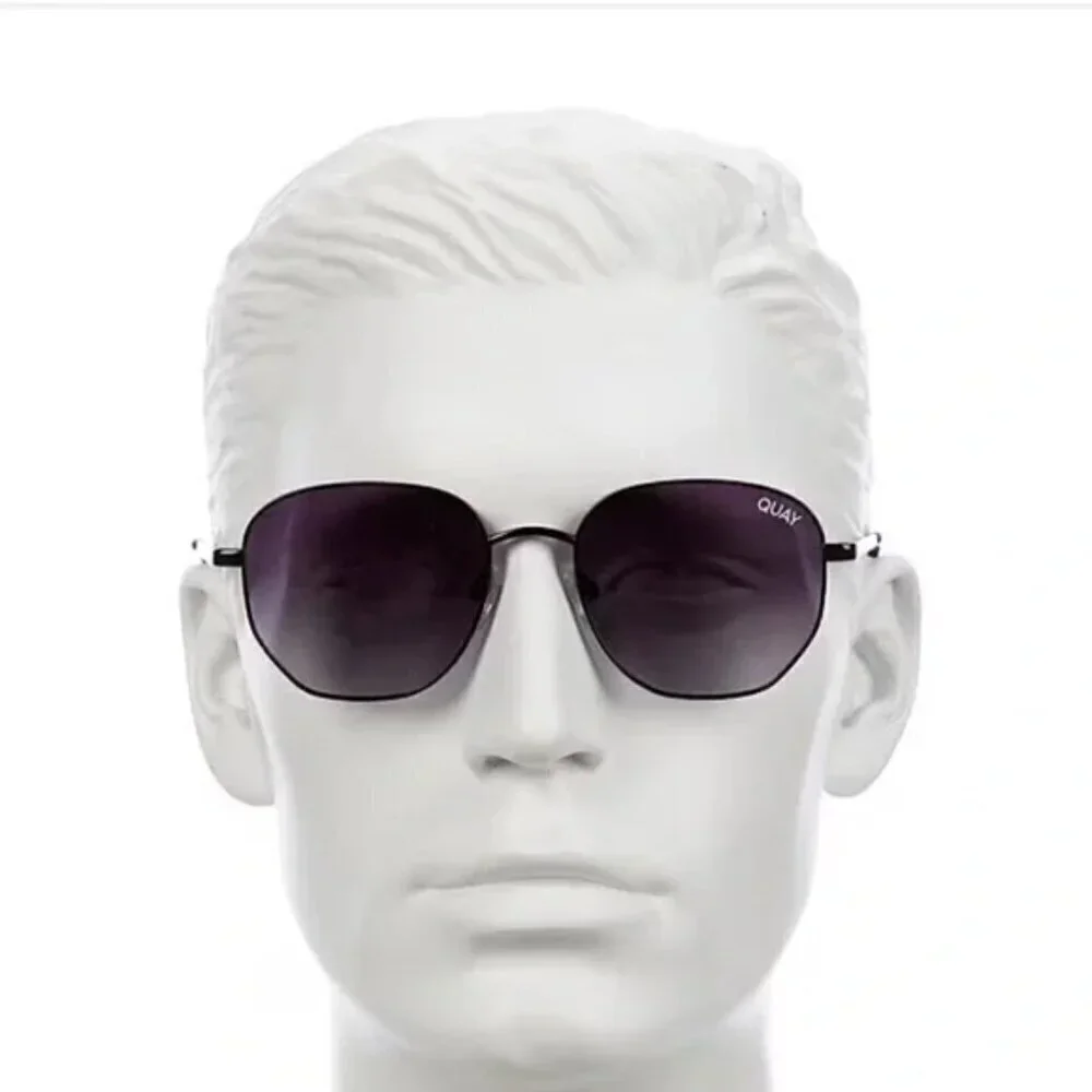 New Quay Unisex Big Time Black Frame / Smoke Lens Round Sunglasses